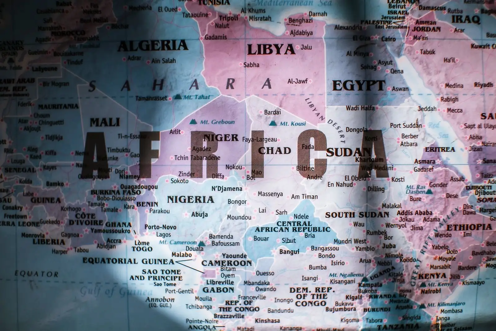 Cannabis en África Central: 9 países, ningún mercado legal