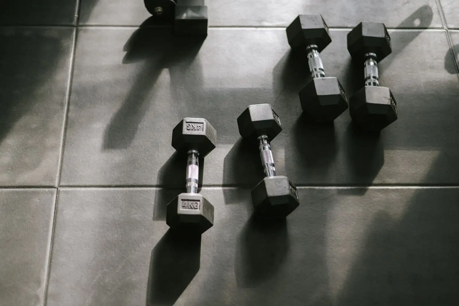 CBD y deporte: 4 ensayos sobre recuperación y antidopaje