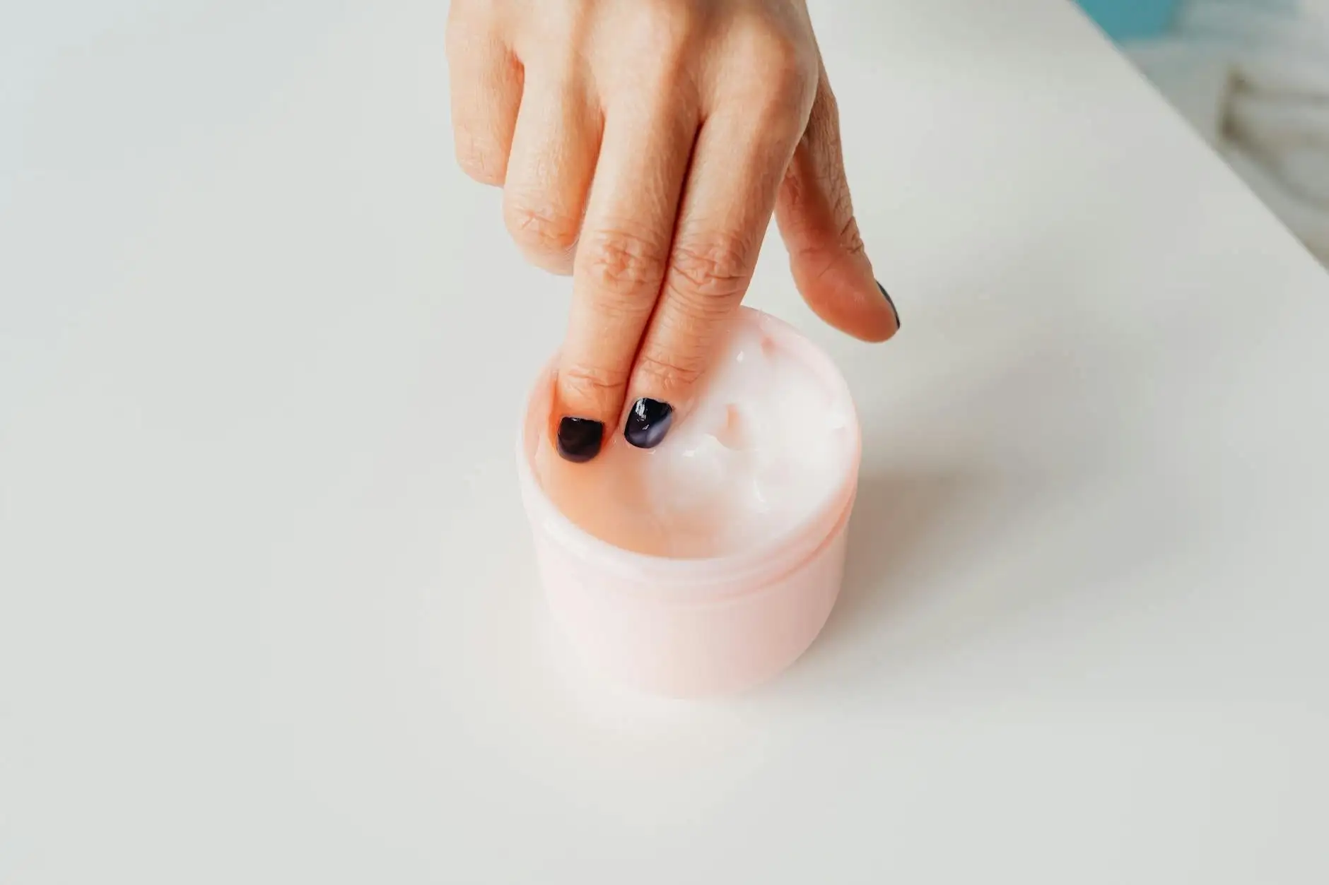 Cosméticos tópicos con CBD: cómo evaluar una crema o un bálsamo